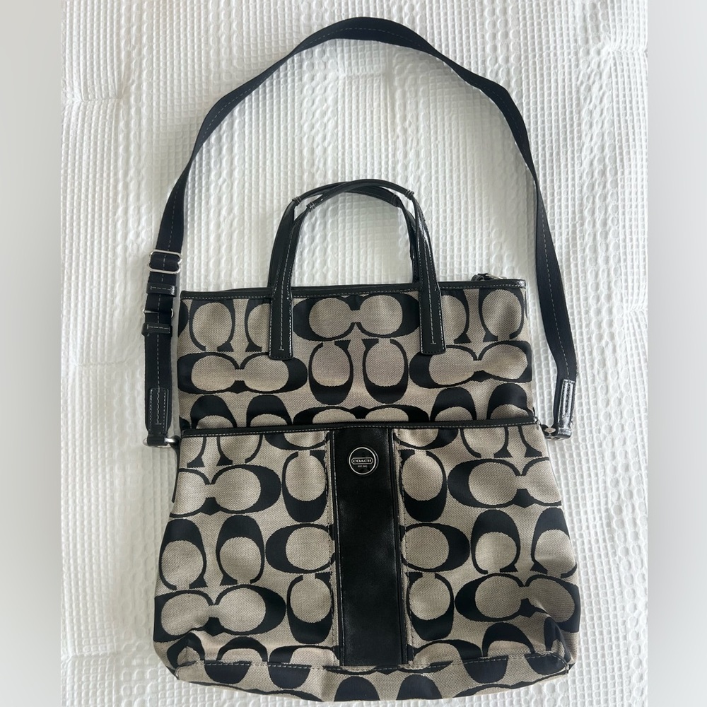 Coach Foldable/Expanding Logo Purse